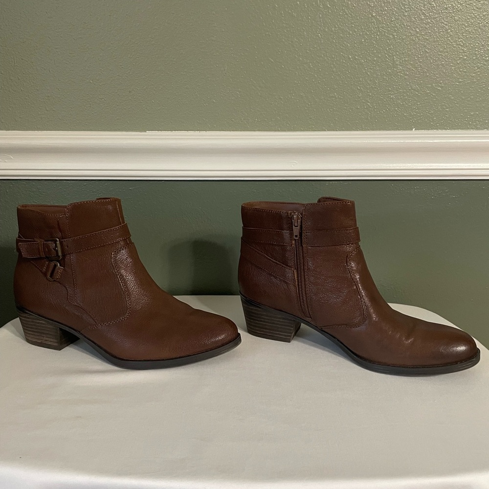 Naturalizer Brown Leather Ankle Boots